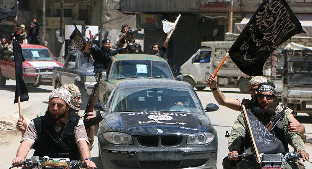 "النصرة" تحتجز 30 شخصا بهدف الحصول على فدية مالية