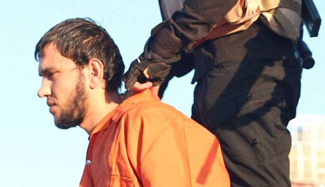 بالصور.."داعش" يعدم 6 عراقيين بتهم "التجسس"