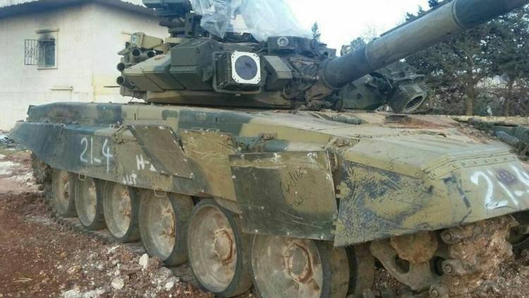 شاهدوا بالصور والفيديو.. الدبابة "Т-90" الروسية تصمد أمام صاروخ تاو الأمريكي