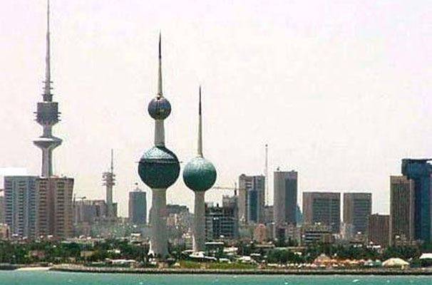 الكويت تبعد لبنانيين وعراقيين