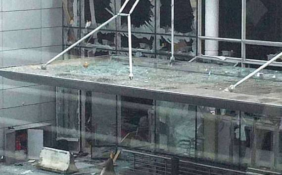 سماع اطلاق نار وصيحات بالعربية قبل الانفجارين في مطار بروكسل، بحسب شهود (ا ف ب)