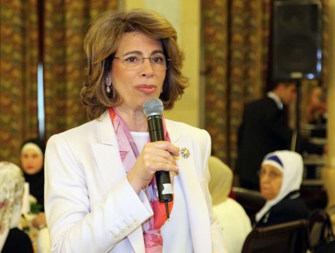 عقيلة سلام تكرّم الأمهات