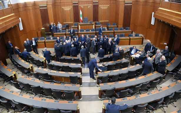 القوات والتيار الى الشارع معاً بعد الفصح
عدم التوافق على امن الدولة «اجّل» جلسة الحكومة