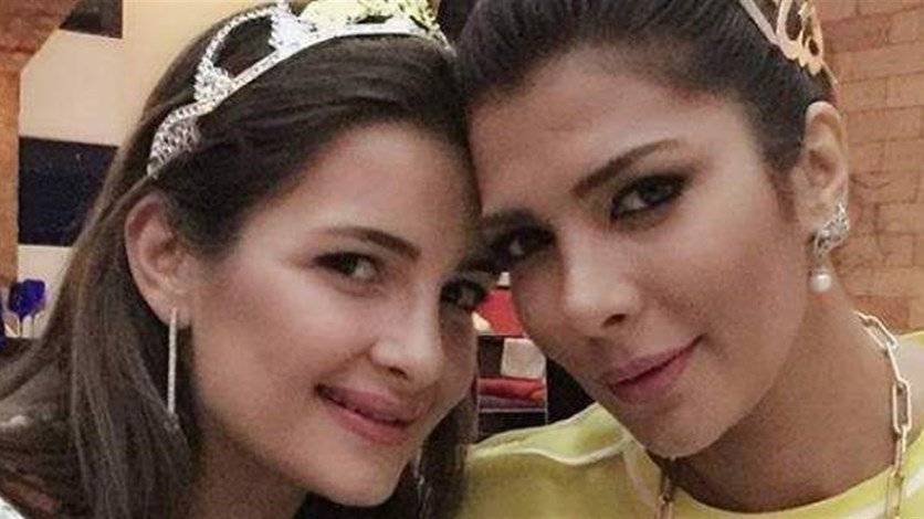 ابنة أصالة تكذّب إشاعة طلاقها بهذه الصورة!