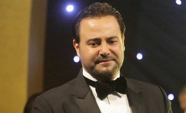 بالصورة - سيلفي عاصي الحلاني مع ركّاب طائرته