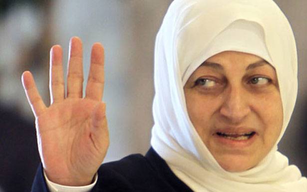 بهية الحريري: نعيش
في بلد شبه معطّل
