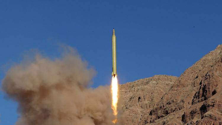 طهران تواصل تطوير برنامجها الصاروخي