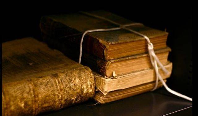 إليكم أهم الكتب وأثمنها على الإطلاق