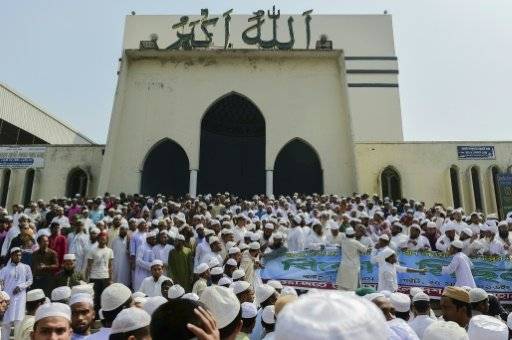 اسلاميون في بنغلادش يحتجون على التماس لالغاء الاسلام ديانة رسمية