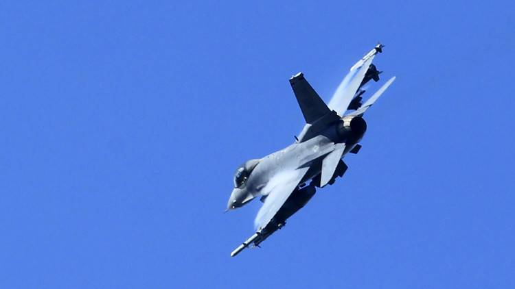 البنتاغون: تحطم مقاتلة من طراز "F-16" في أفغانستان