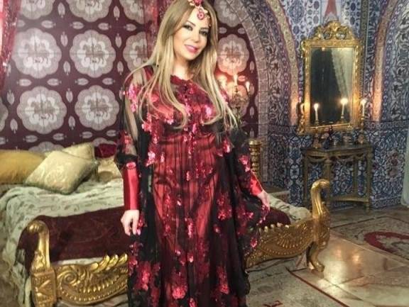 النجمة السورية “ليليا الأطرش” تفاجئ متابعيها بإعلان أثار الشكوك !