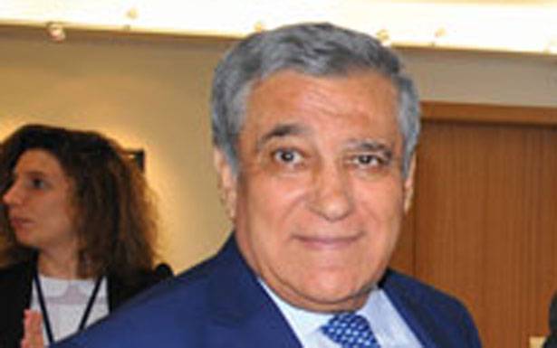 إطلالات لمع