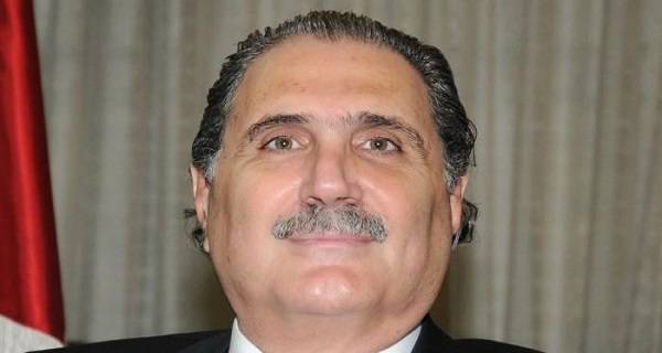 جريصاتي  يثير حساسية آل فتوش