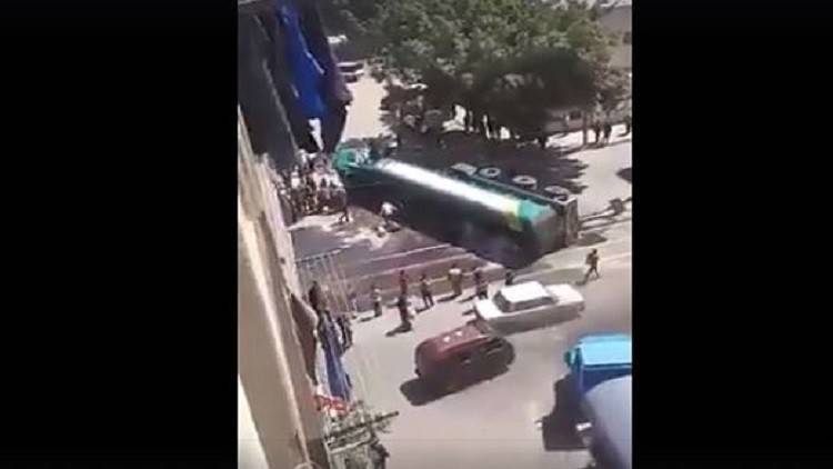 بالفيديو.. انفجار مروع لشاحنة في مصر 
(تحذير الفيديو يحتوي على مشاهد ليست لاصحاب القلوب الضعيفة +18)
