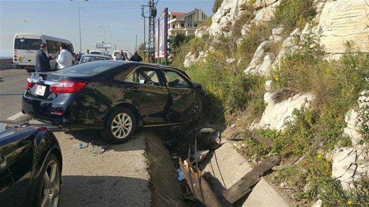 تعرّض المطرانين خيرلله و سعادة لحادث سير مروع في البربارة