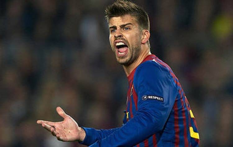 بيكيه: برشلونة لا يهزم.. والدوري لنا!