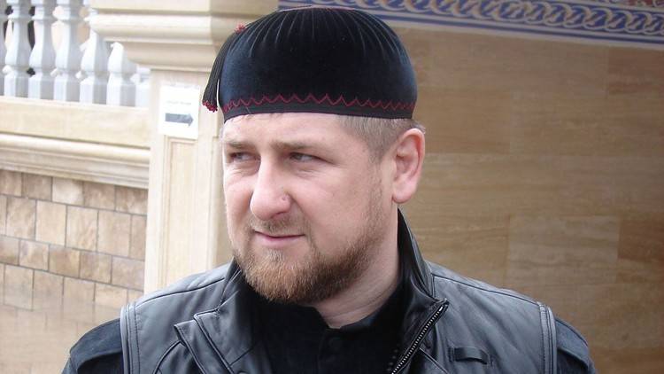 قادروف يحصل على "هدية لا تقدر بثمن" من ابنته عائشة