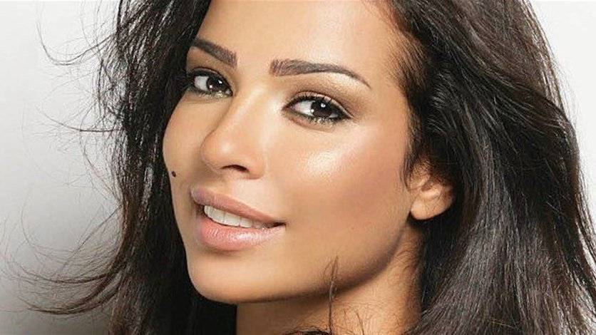 هل نادين نسيب نجيم حامل؟
