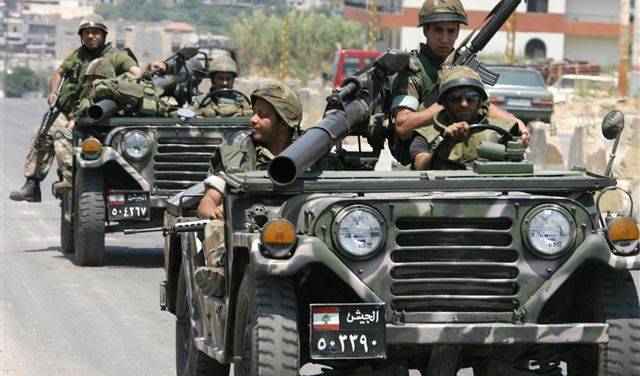 قيادي في داعش.. بشباك الجيش اللبناني!