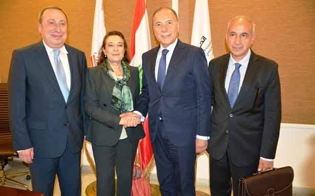 سفيرة إسبانيا زارت غرفة طرابلس
وبحثت مع دبوسي في تفعيل العلاقات