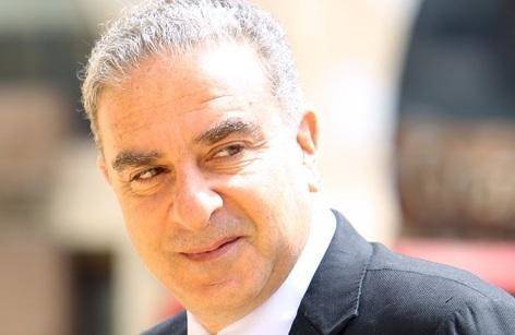 فرعون لخليل: تجميد حسابات أمن الدولة سيرفع السقف