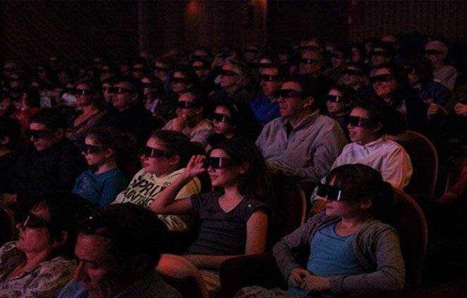 لأول مرة منذ 20 عاماً... السينما تعود إلى غزة