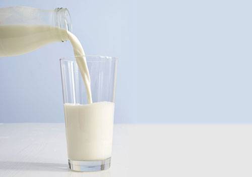 الحليب كامل الدسم يقي من السكري