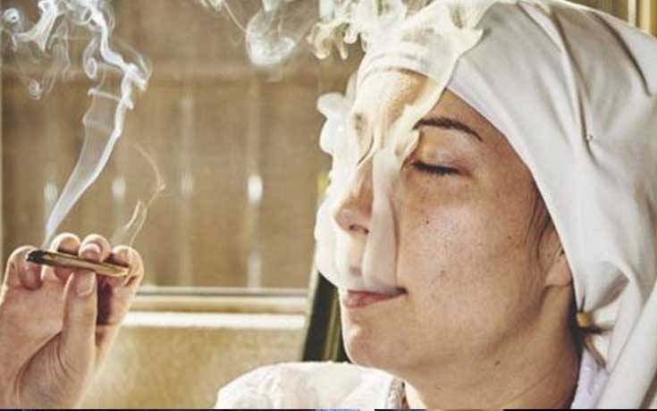 بالصور.. الماريجوانا تشق طريقها إلى عالم الراهبات