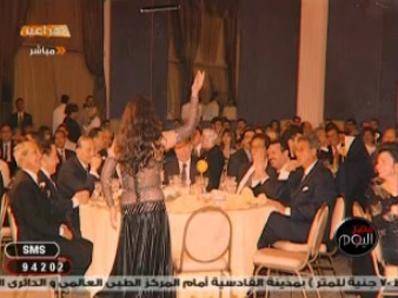 بالفيديو: شاهد مقطع مثير يكشف رقص فيفي عبده فى حفلات خاصة لرؤساء الدول