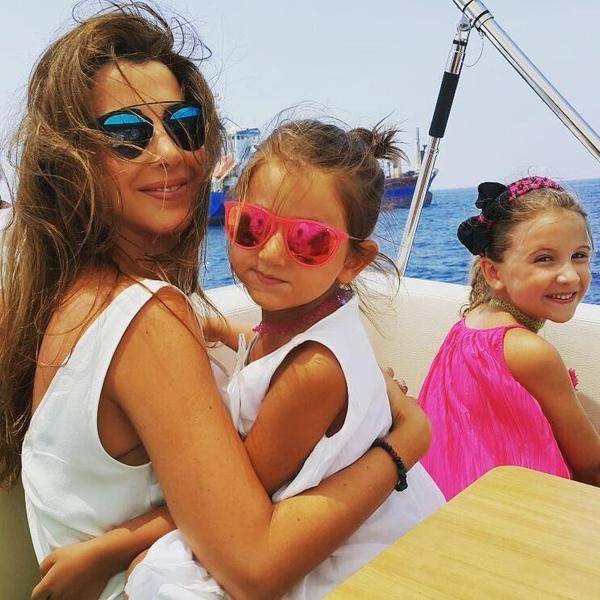 بالفيديو- نانسي عجرم مع طفلتيها  في لحظات لا تنسى!