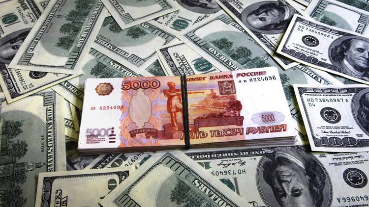 الدولار عند أدنى مستوى له منذ أكتوبر/تشرين الأول