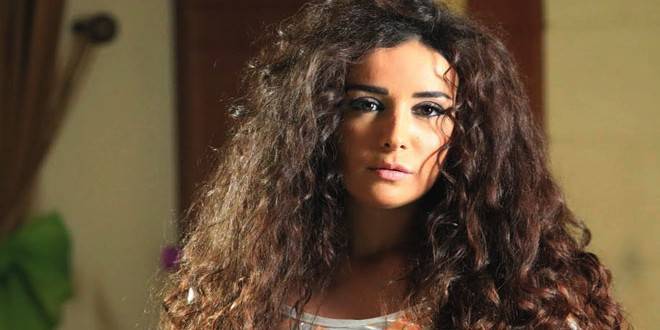 بالصور- تعرفوا الى أطفال الممثلة السورية كندة حنا