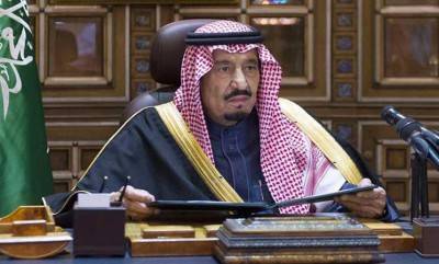 العاهل السعودي يؤكد على أهمية تفعيل القوة العربية المشتركة