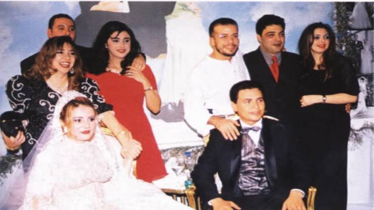بالصور- 13 موقفا محرجا للنجوم في ليلة زفافهم