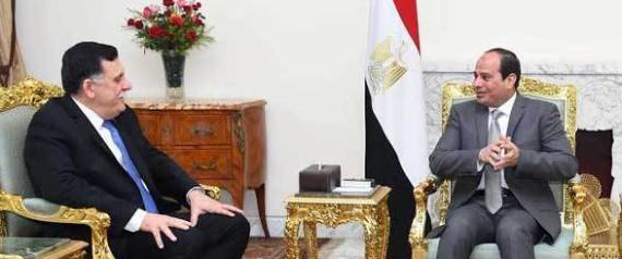 هات وخذ.. "مصالح خاصة" تدفع مصر وبرلمان طبرق لدعم حكومة السراج