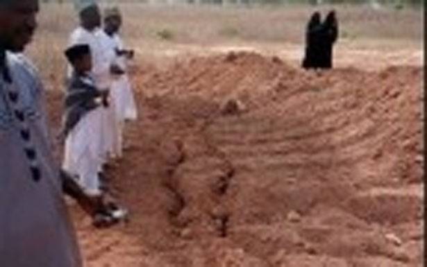 العثور على 350 جثة لمواطنين شيعة
في مقبرة جماعية شمال نيجيريا