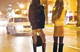 بالفيديو: كيف يتم التفاوض مع المومسات في خلدة...