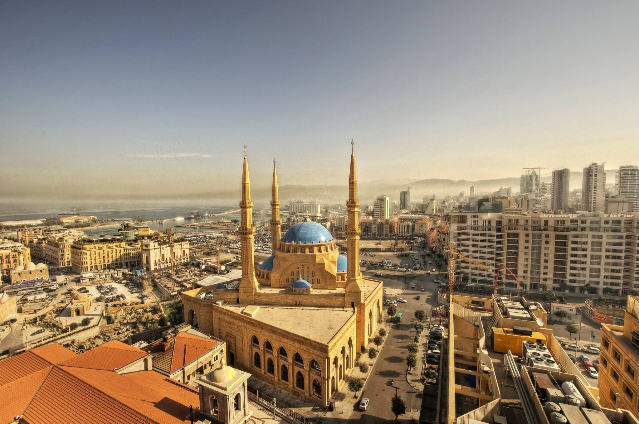 من هي السفارة العربية في بيروت التي كشف مخطط استهدافها؟