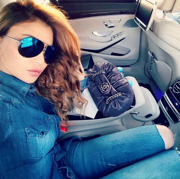 بالصورة.. هيفاء وهبي تطلب المساعدة!