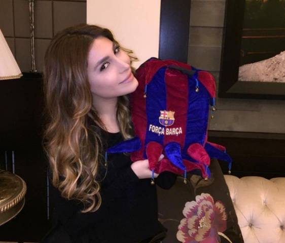كيف علقت يارا على خروج برشلونة من دوري أبطال أوروبا؟