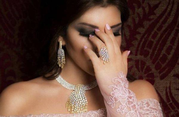بالصورة - أصالة عاتبة على أبناء وطنها