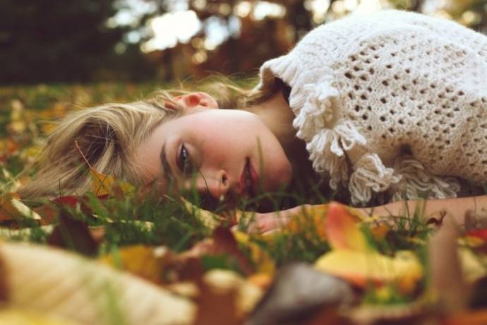 وقعت أرضاً لتموت بعد عدة ساعات.. والسبب؟