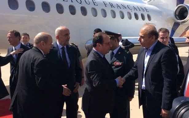 زيارة هولاند: اهديناكم مكان الوردة سكيناً؟!