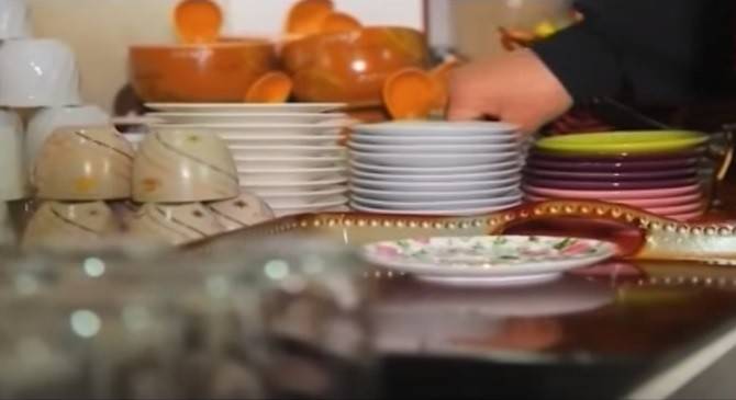 بالفيديو- مقهى في لبنان يمنع دخول الرجال.. والسبب؟!