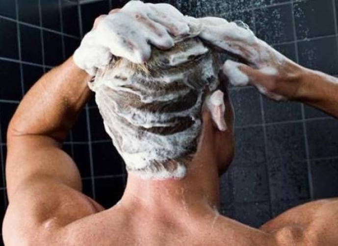 احذروا هذه الحركة أثناء الاستحمام.. عواقبها مميتة!