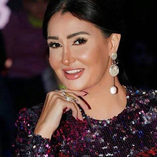 بالصور: "شورت" غادة عبد الرازق يثير الجدل في عرض “اللي اختشوا ماتوا”!