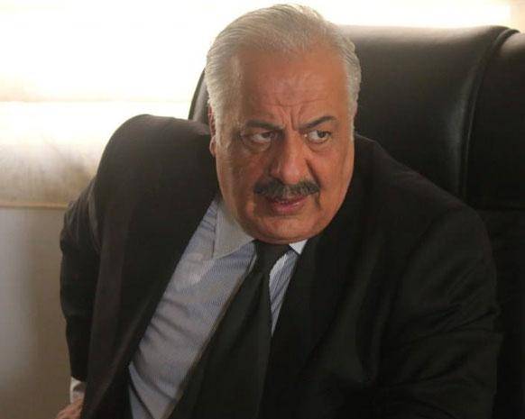 بالصور النجم ايمن زيدان لن تصدق كيف تغير شكله هل بسبب المرض ام بسبب دور تلفزيوني ؟