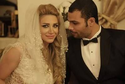 ممثل مصري: هكذا أقنعت زوجتي بقبلات “حرام الجسد”
