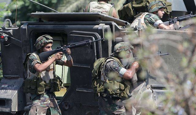 الجيش يداهم في بلدة النبي شيث