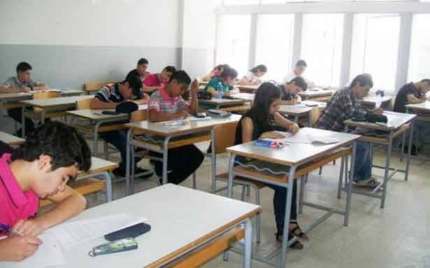 مذكرة بتمديد طلبات الترشيح
والطلبات الحرّة للامتحانات الرسميّة